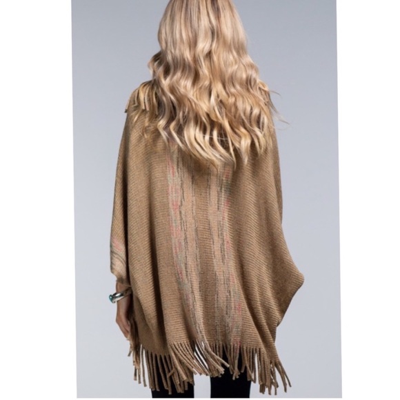 Ruggine Boho Cardigan with Fringe - Picture 2 of 8